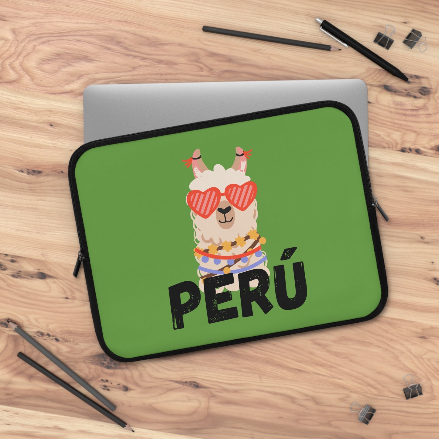 Peruvian Laptop Sleeve "Llama Heart"