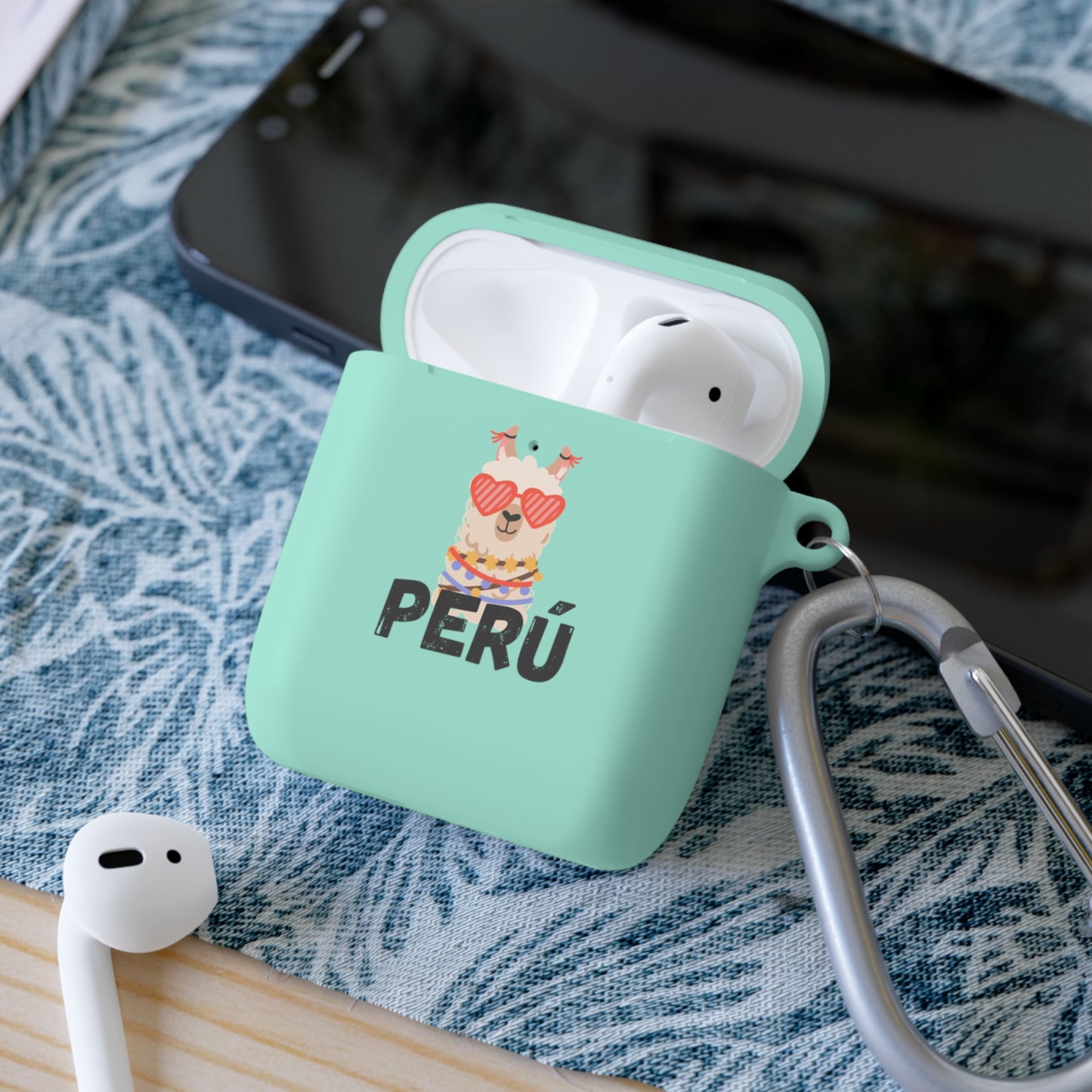 Peruvian AirPods and AirPods Pro Case Cover "Llama Heart"