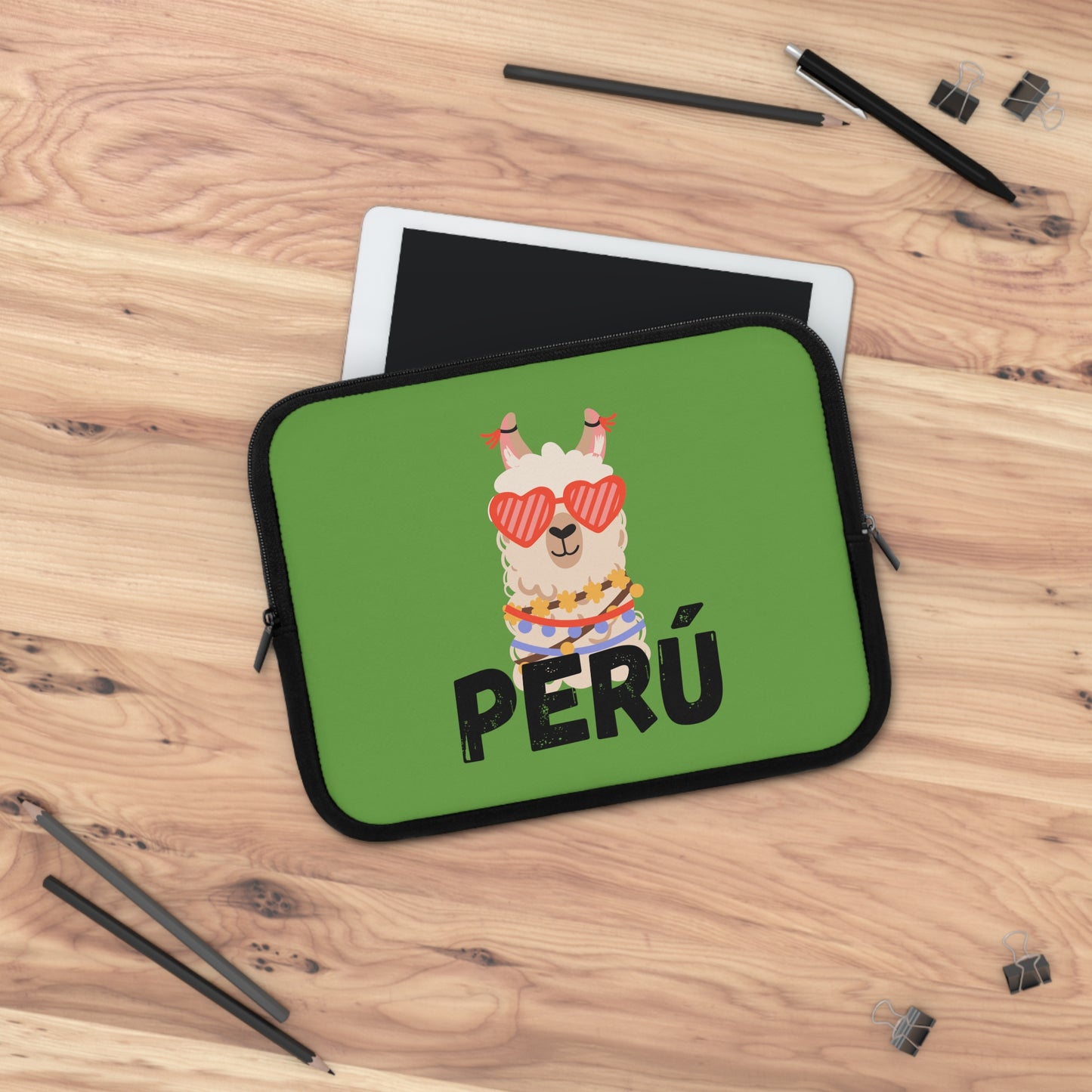 Peruvian Laptop Sleeve "Llama Heart"