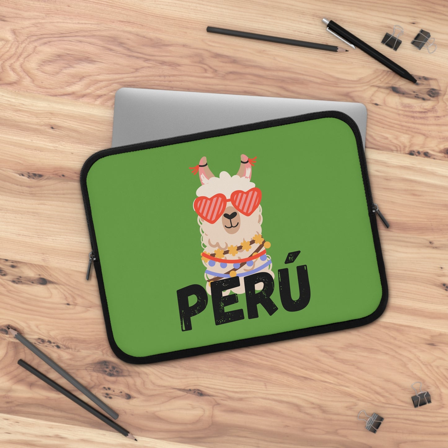 Peruvian Laptop Sleeve "Llama Heart"