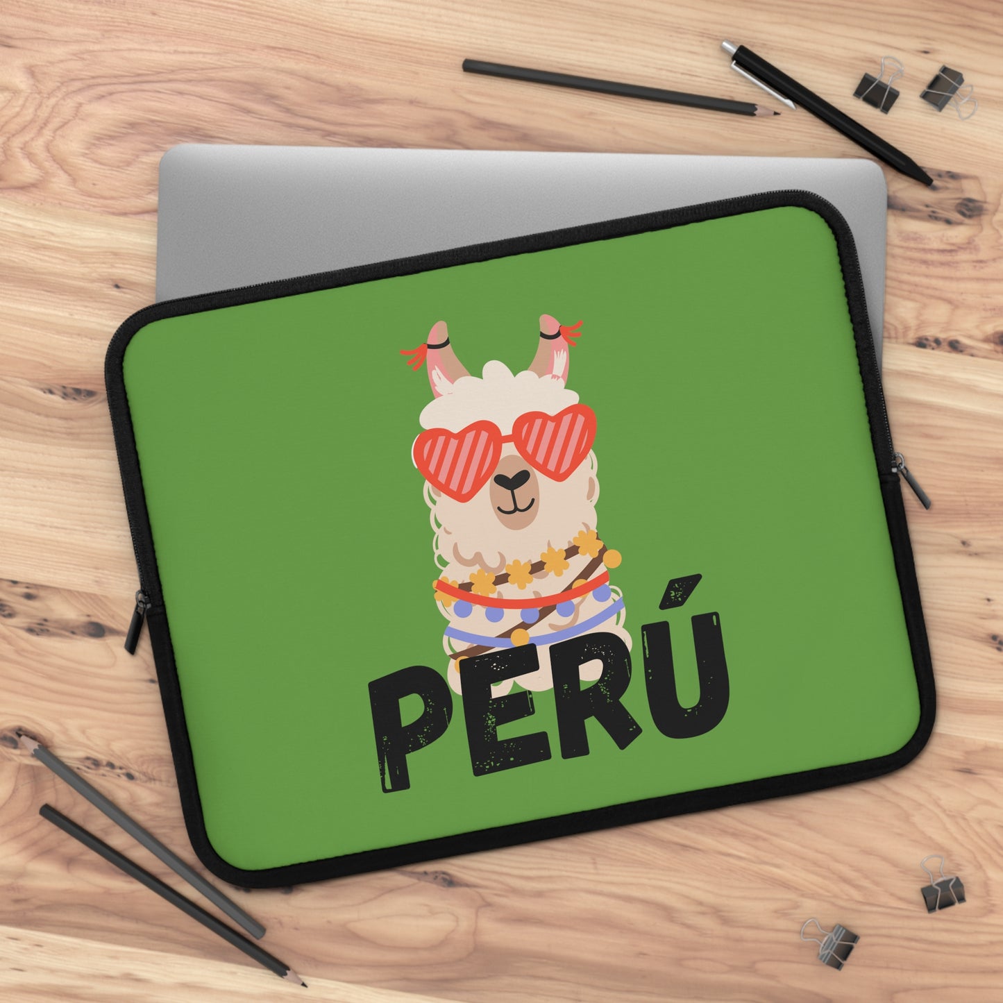 Peruvian Laptop Sleeve "Llama Heart"