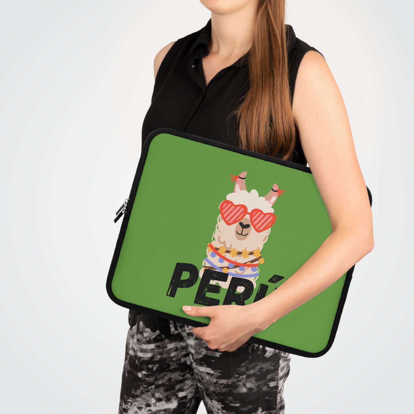 Peruvian Laptop Sleeve "Llama Heart"