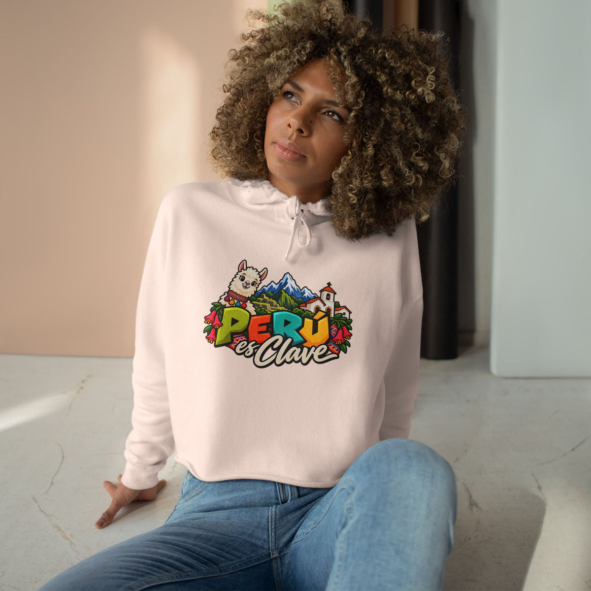 Best Perú es Clave Crop Hoodie - Alpaca & Machu Picchu Gift