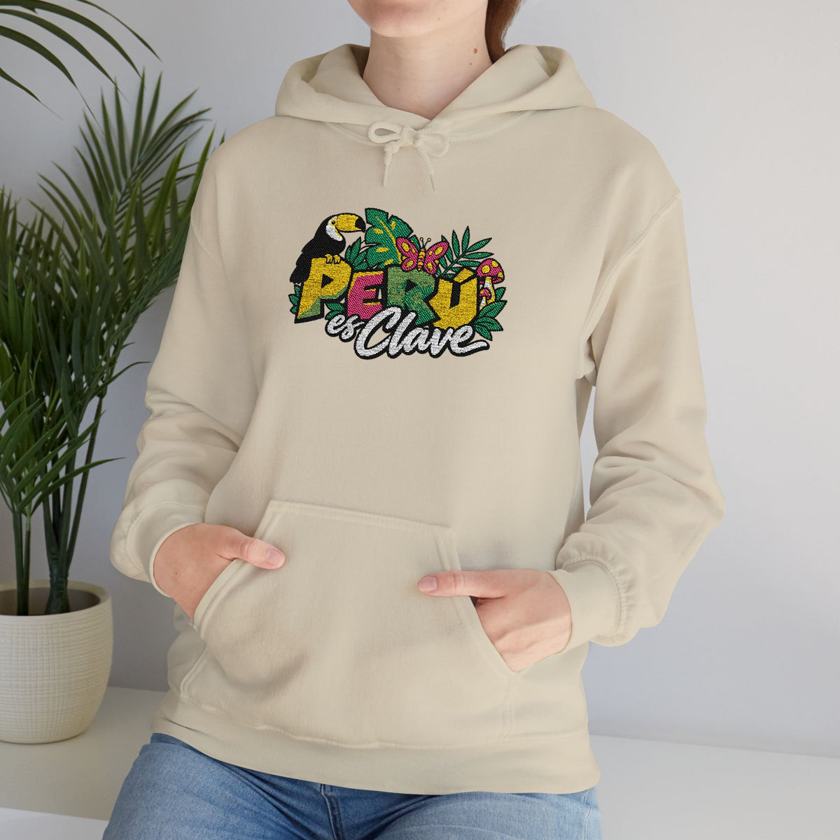 Best Perú es Clave Embroidered Hoodie - Amazon Toucan Gift