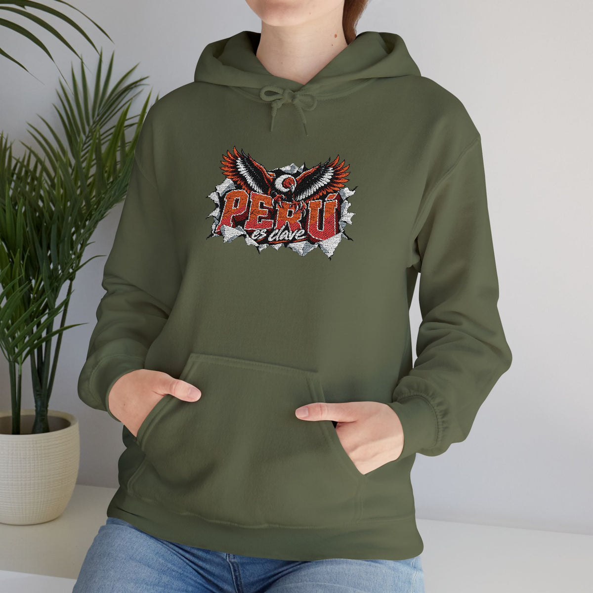 Best Perú es Clave Condor Hoodie - Embroidered Andean Gift