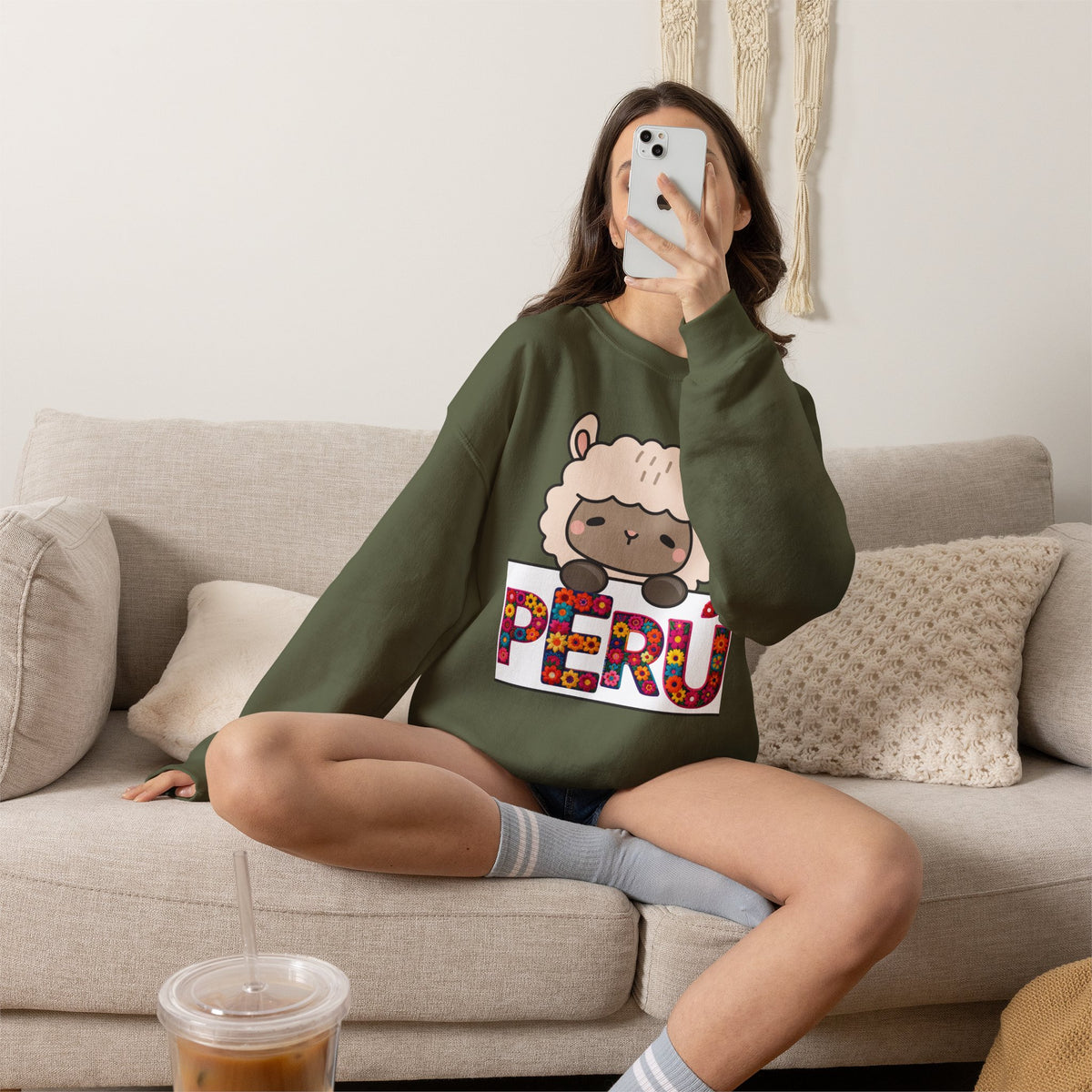 Best Peru Floral Llama Sweatshirt - Crewneck