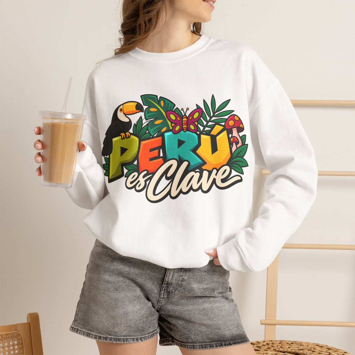 Best Perú es Clave Sweatshirt - Amazon Toucan Jungle Gift